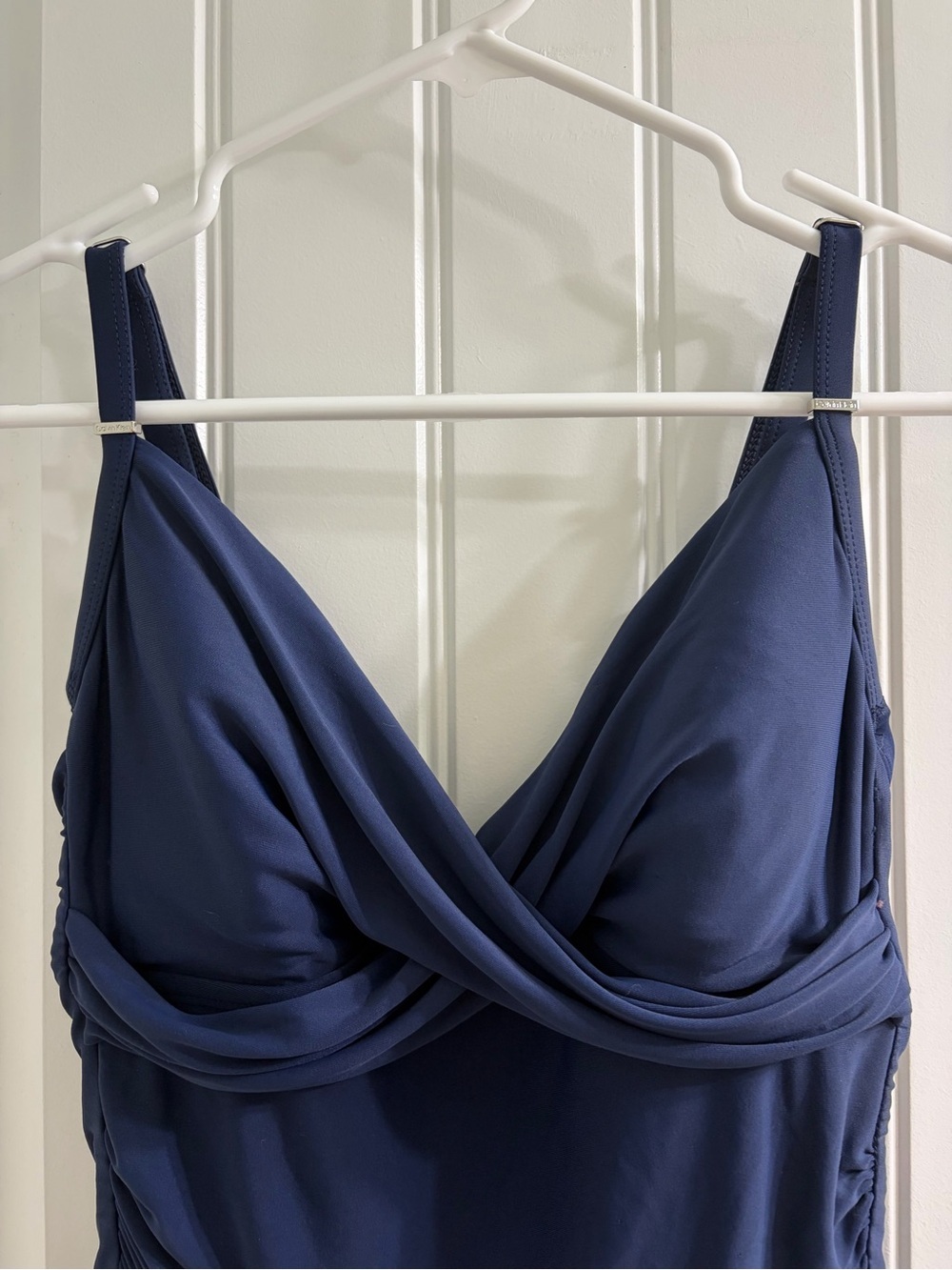 Calvin Klein Navy Ruched One-Piece Swimsuit Size 6 - Picture 2 of 6